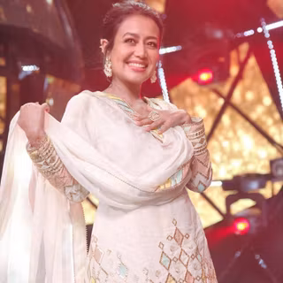 Neha Kakkar phone wallpaper