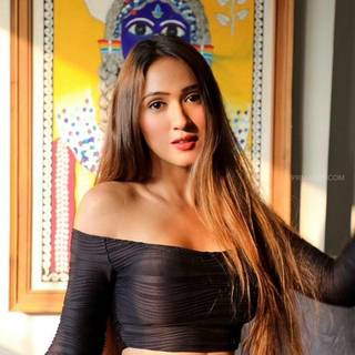 Krissann Barretto phone wallpaper