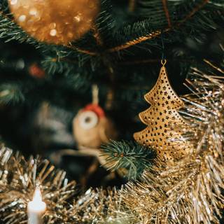 Christmas 4k vertical wallpaper