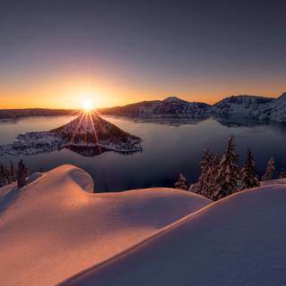 Crater Lake winter wallpaper