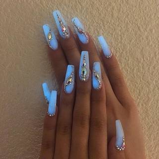 Pretty nails wallpaper
