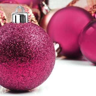 Pink Christmas desktop wallpaper