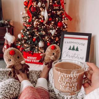 Cozy Christmas early morning wallpaper