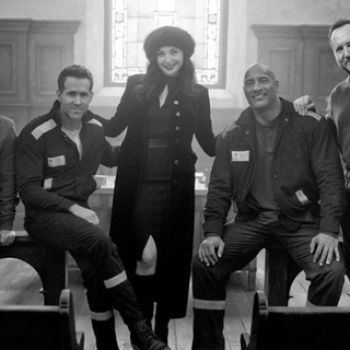 Gal Gadot Red Notice wallpaper