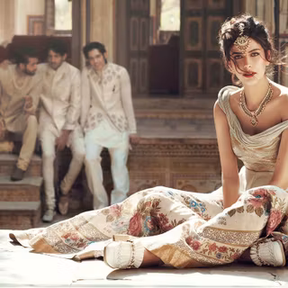 Saloni Khanna wallpaper