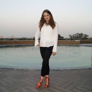 Erika Kaar wallpaper