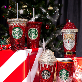 Christmas aesthetic Starbucks wallpaper