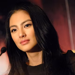 Zhang Yuqi wallpaper