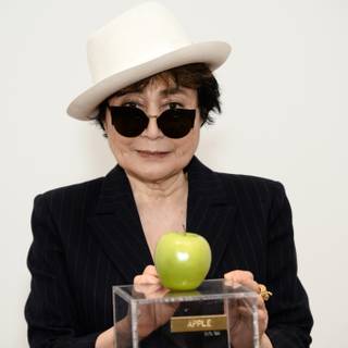 Yoko Ono wallpaper