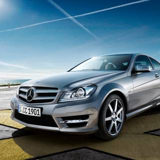 Mercedes Benz C200 wallpaper