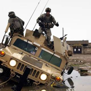 US Military Humvees wallpaper
