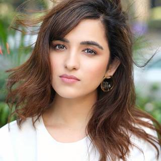 Shirley Setia phone wallpaper