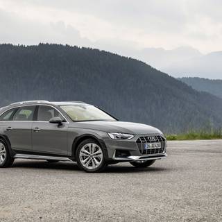 Audi A4 2022 wallpaper