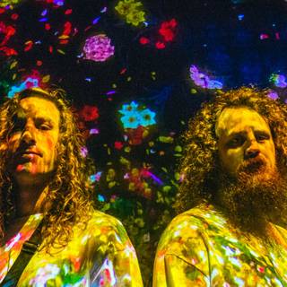 Hippie Sabotage wallpaper