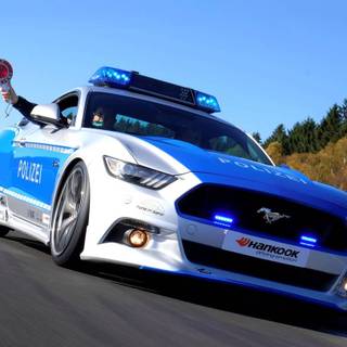 Ford Mustang police car wallpaper