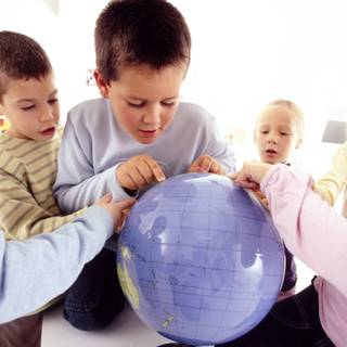 School children wallpaper