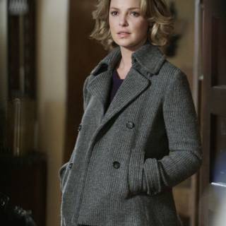 Izzie Stevens wallpaper