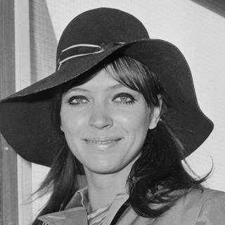 Anna Karina wallpaper