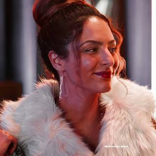 Zari Tarazi wallpaper