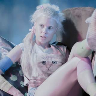 Yolandi Visser wallpaper