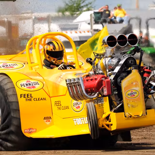 Tractor pull wallpaper