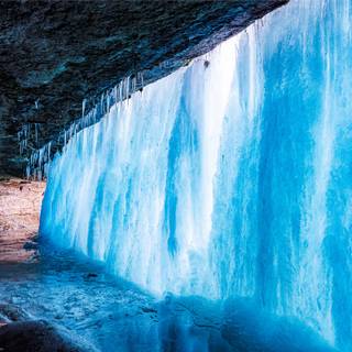 Frozen waterfall wallpaper