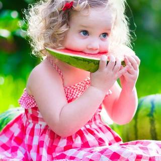 Cute girl child wallpaper