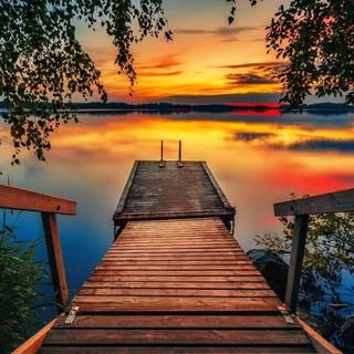 Sunset at the lake wallpaper