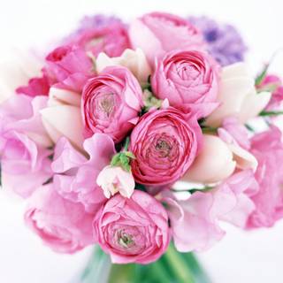 Flower arrangement wallpaper
