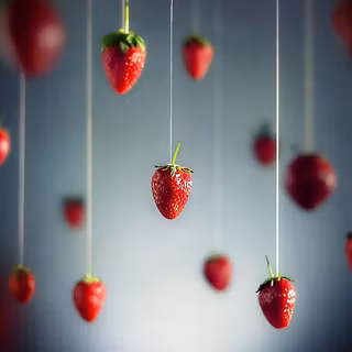 Strawberries PC wallpaper