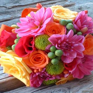 Flower arrangements wallpaper