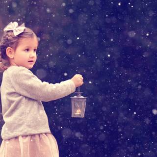 Women holding lantern wallpaper