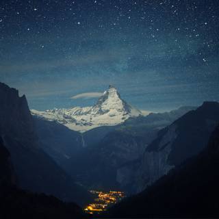 Mountain at night wallpaper