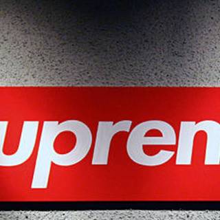 Supreme sign wallpaper