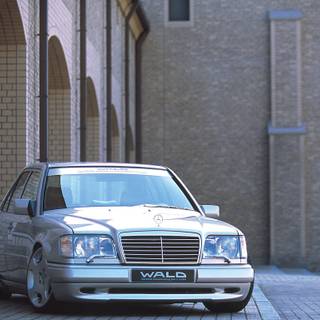 Mercedes-Benz W124 wallpaper