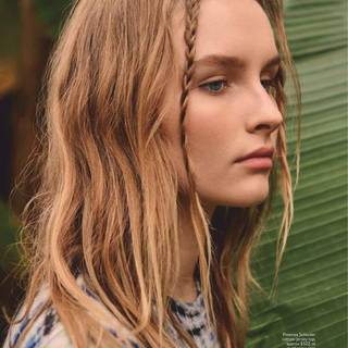 Olivia DeJonge wallpaper