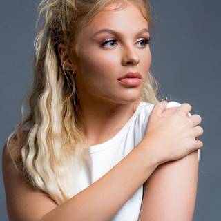 Luísa Sonza wallpaper