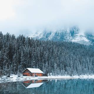 Lake house winter wallpaper