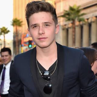 Brooklyn Beckham wallpaper