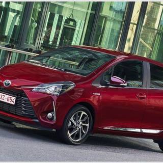 Toyota Vitz wallpaper