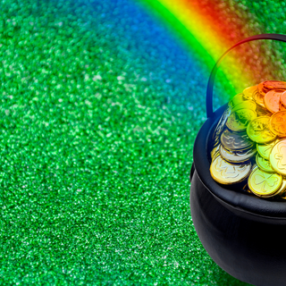 St. Patrick's day aesthetic laptop wallpaper