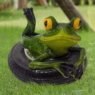 Frog garden wallpaper