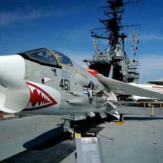 Vought F-8 Crusader wallpaper