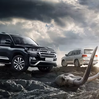 Land Cruiser 200 wallpaper