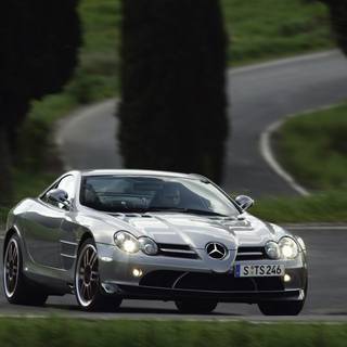 Running car wallpaper