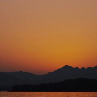 Minimalist abstract sunset wallpaper