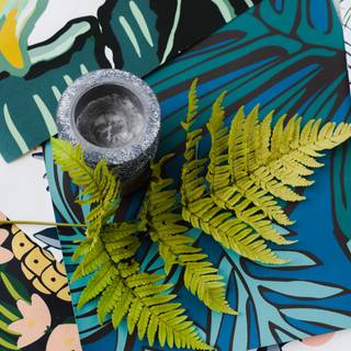 Tropical pattern wallpaper