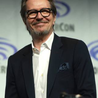 Gary Oldman mobile wallpaper
