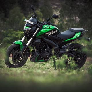 Dominar 400 2022 wallpaper