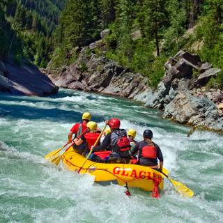 River rafting wallpaper